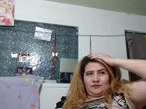 Živý XXX chat Perla1981--