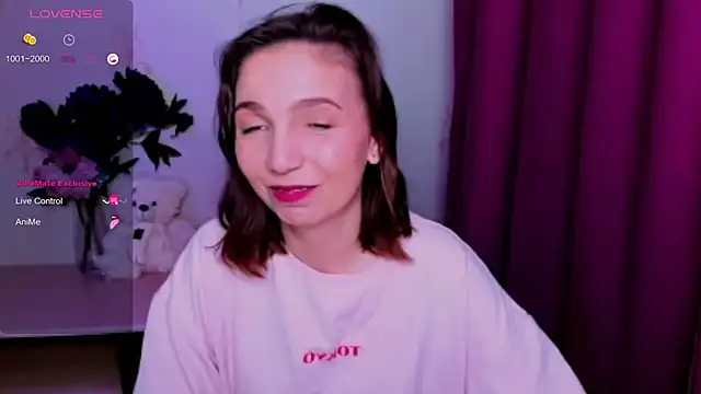 KindHazelHere_'s Live XXX Chat