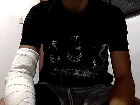 ryanlatiin Chat XXX live
