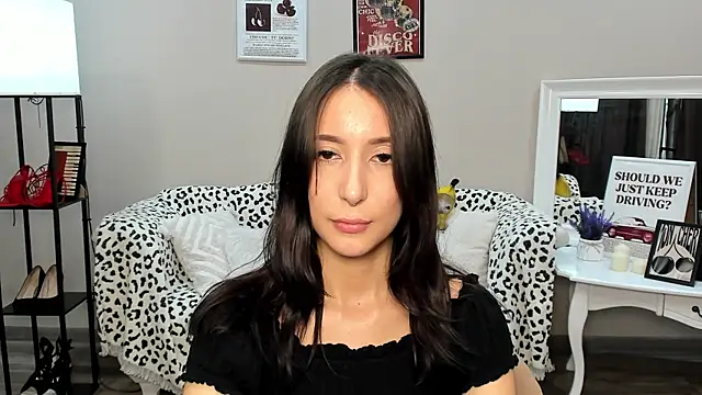 DanaRoges Chat XXX live