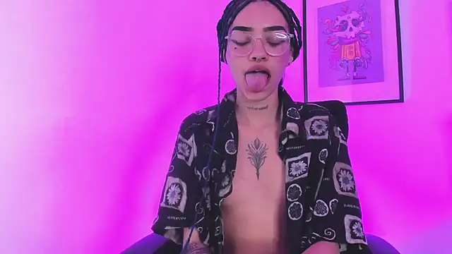 Inate_danger Webcam show
