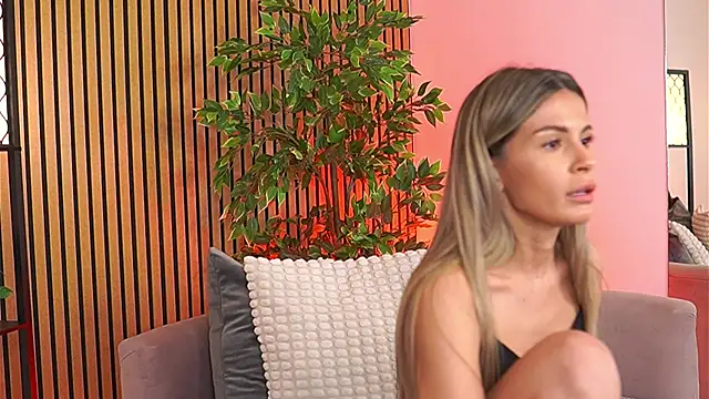 Avril_Cyrus 라이브 XXX 채팅