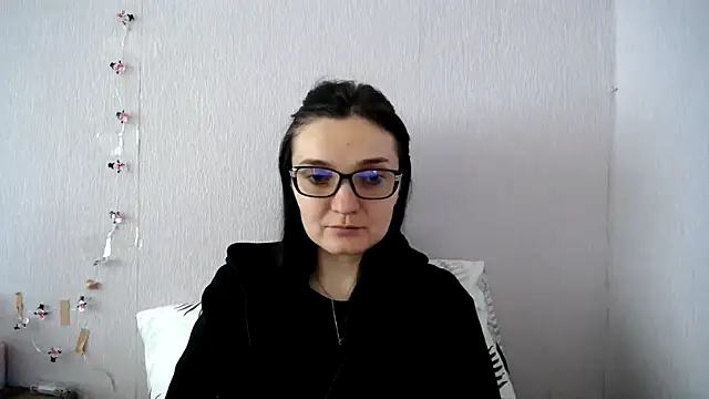 Shiny_gine Chat XXX live