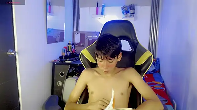 Chat +18 de Liarr_ ao vivo