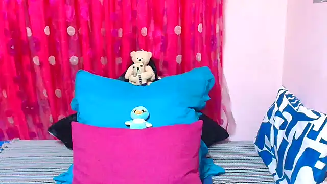 SLUTTYROXY – Naživo XXX chat