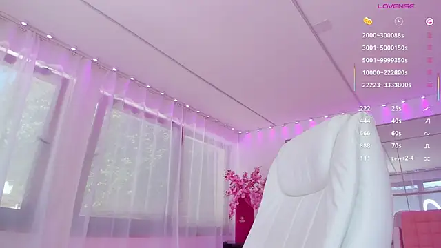 XXX chat uživo modela missdiamond_