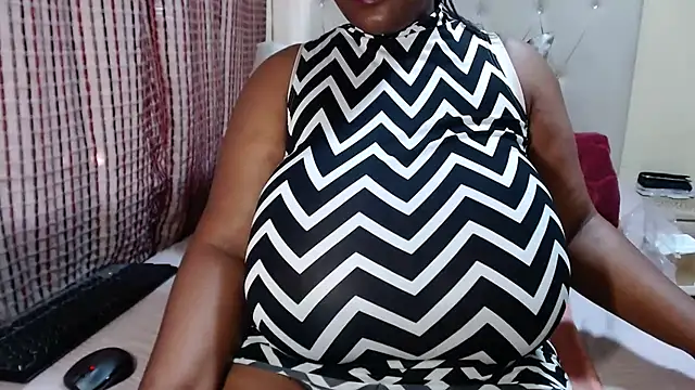 CHOCOLATEDARKBUSTYX's Live XXX Chat