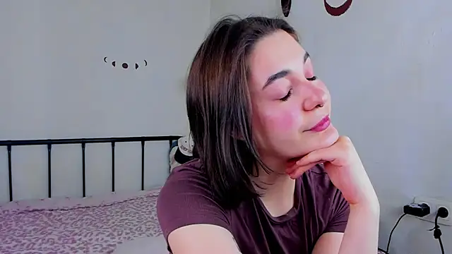 LiyaFly লাইভ XXX চ্যাট