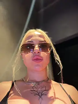 pinkstar_ Chat XXX in diretta