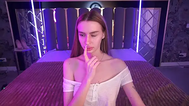 Snow_WhiteeeX Adlı Modelin Canlı XXX Sohbeti
