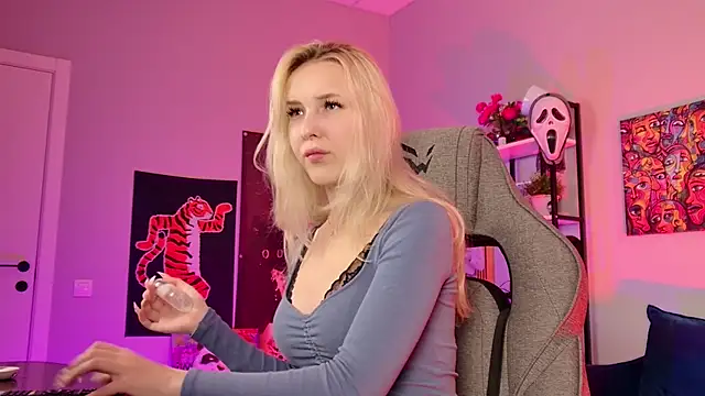 MaoqiBeverly Chat XXX live