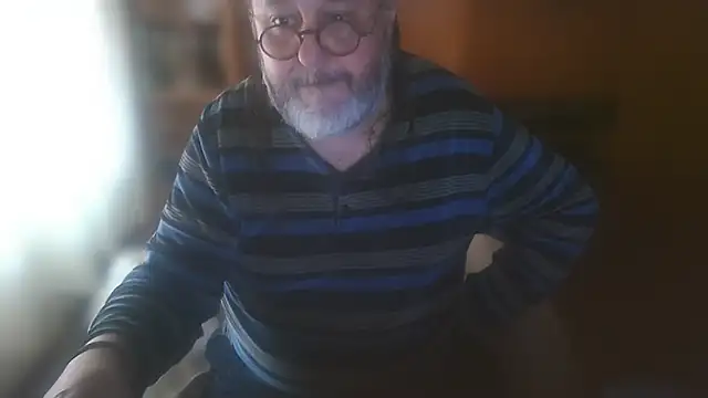 Koldo70 Adlı Modelin Canlı XXX Sohbeti