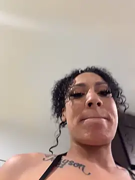 FerrariFrench's Live XXX Chat