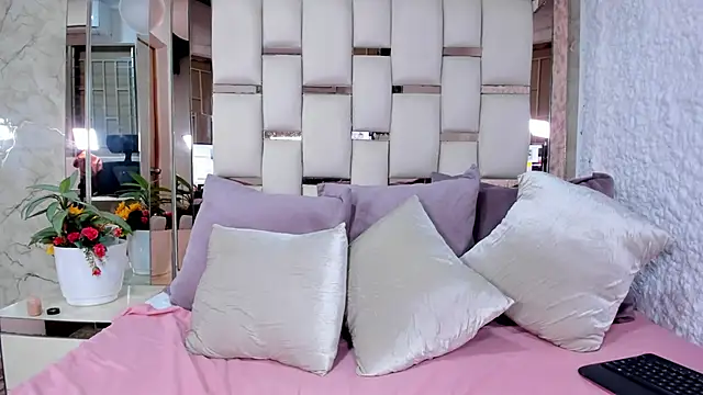 thalia_nicholsn Live XXX chat