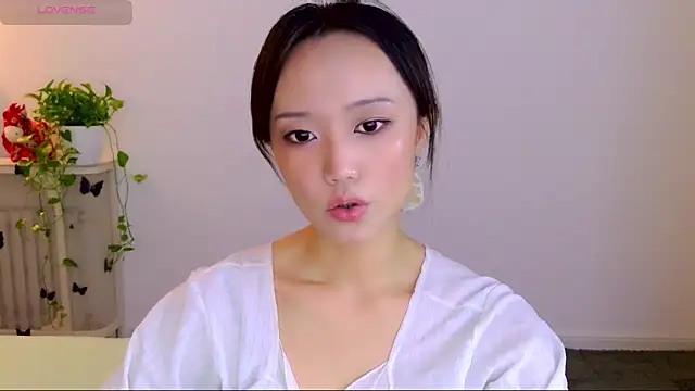 yufenna Chat XXX live