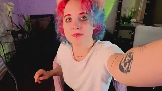 ScarlettSparkss' Live XXX Chat