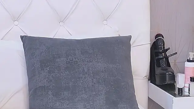 Chat XXX en directo de AntonellaEscudero