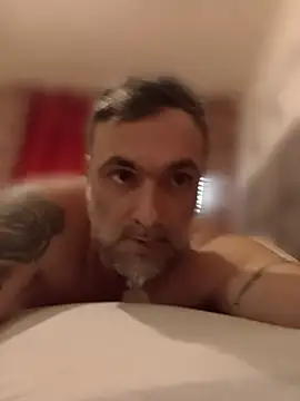 Show modela wifesfuckerpu na web-kameri