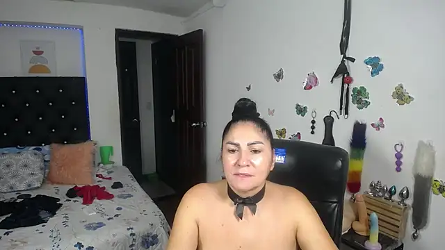mature_bigboobs10's Live XXX Chat