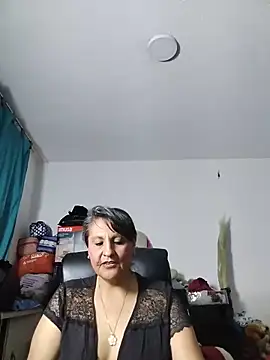 Živý XXX chat merlyna_goldens