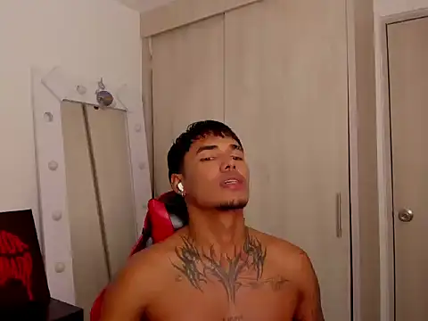 Živý XXX chat thomas_latin_boy