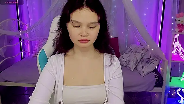 EmilyChaves Adlı Modelin Canlı XXX Sohbeti