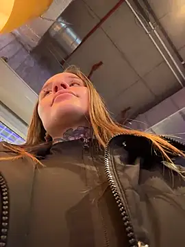 XXX chat uživo modela KishaMur
