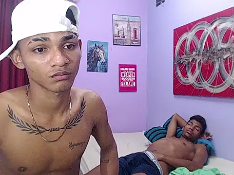 black_twinks Live XXX Chat