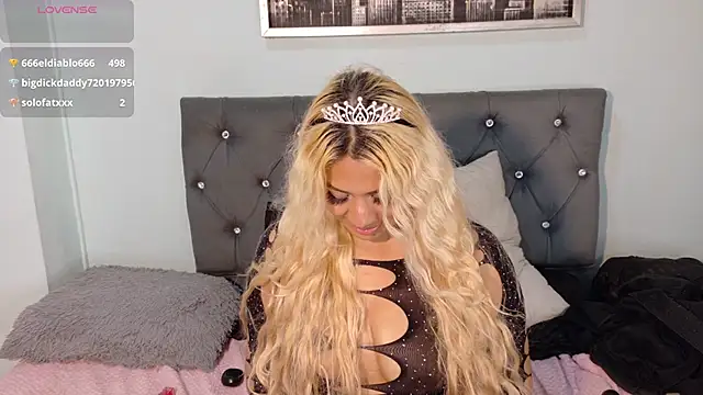 Chat +18 de IvonnyBon_gh ao vivo