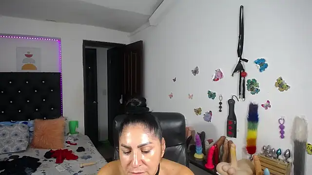 mature_bigboobs10 即時 XXX 聊天