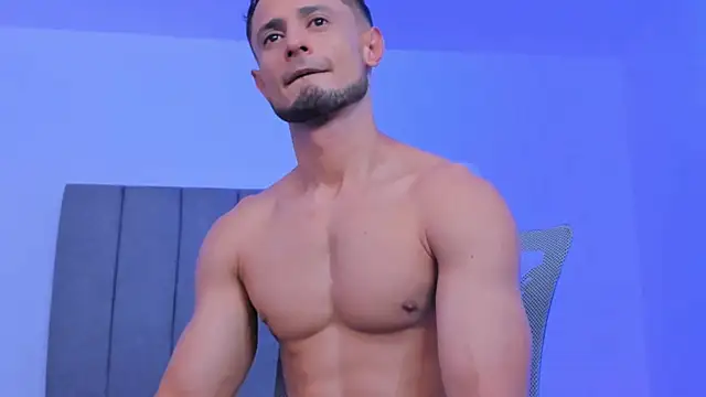 Adonys_Lewis_ Show Webcam