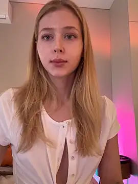 Chat +18 de LunaRase ao vivo