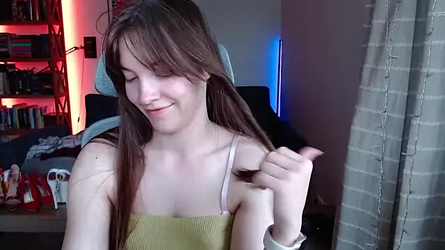 kenzie_x Adlı Modelin Canlı XXX Sohbeti