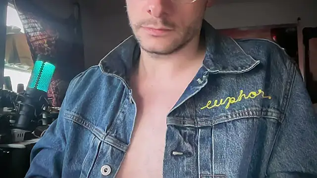 عرض كام MasterDaddyCool