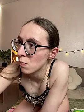 MartiniiSelenna 现场XXX聊天