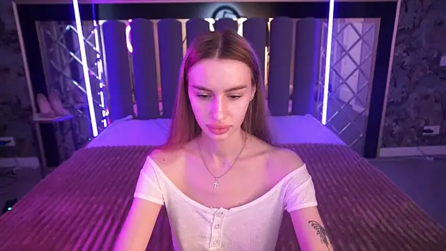 Chat XXX en directo de Snow_WhiteeeX