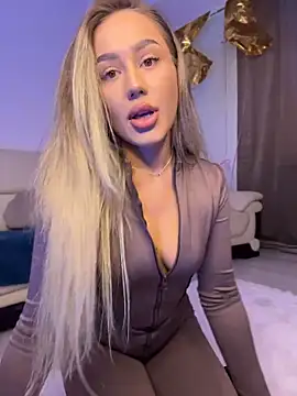 BarbieDoll13 Webcam show
