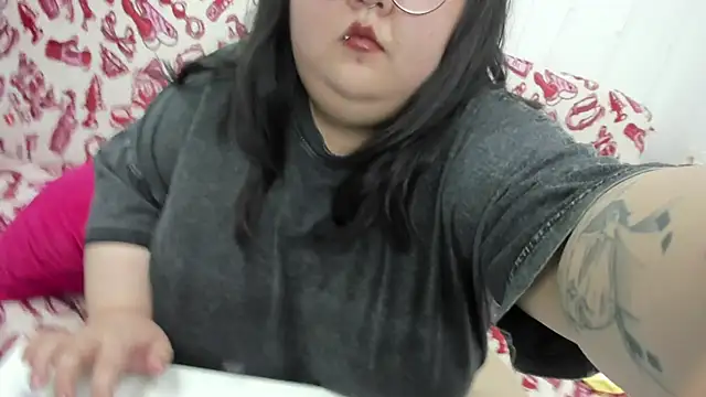 Nadine_asianのライブXXXチャット