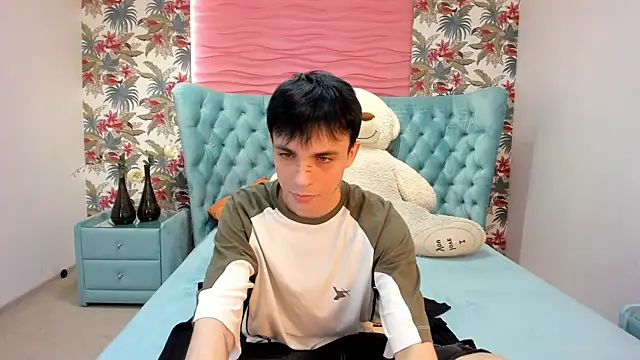 ClarkBev 网络视讯表演