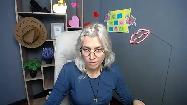 RubyDaviss live XXX chat