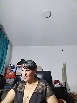 merlyna_goldens' Live XXX Chat