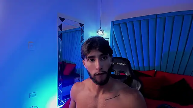 Emmet_CollinsJS Show Webcam