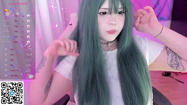SelenaCuteのライブXXXチャット