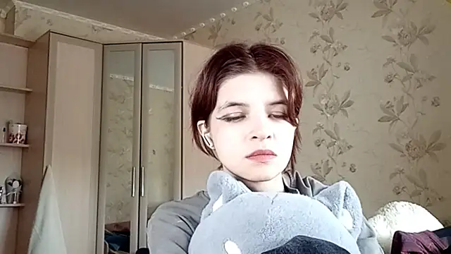 عرض كام LowkeyIndigo