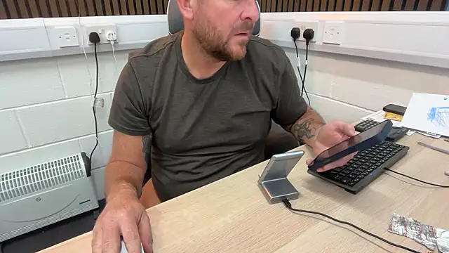 bilf1978 Live XXX Chat