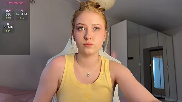 Monikacutie's Live XXX Chat