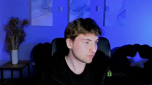 joseph_bear_ Show in webcam