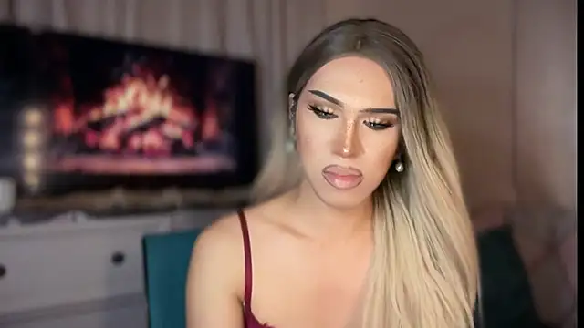 Ts_glamxx élő XXX-chatje