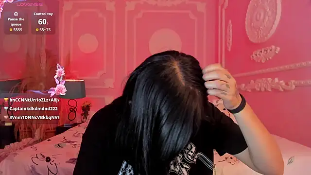 Kat_VonDe – Naživo XXX chat