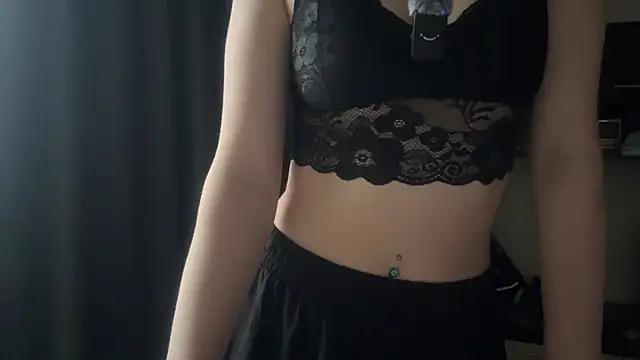 AquilineOrites Chat XXX live
